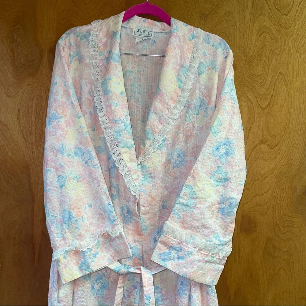 Vintage Appel Belted Pastel Floral Robe Seersucker Women’s Large Union Made USA - Picture 2 of 12